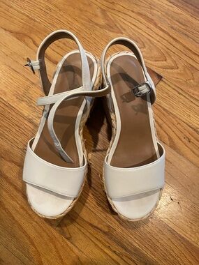 Women’s White Espadrille Wedge Sandals